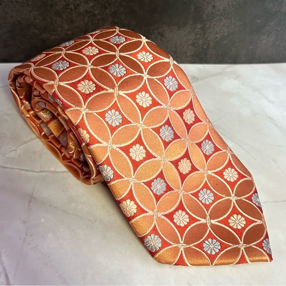 Ike Behar Silk Orange and Silver Geometric 62” Tie